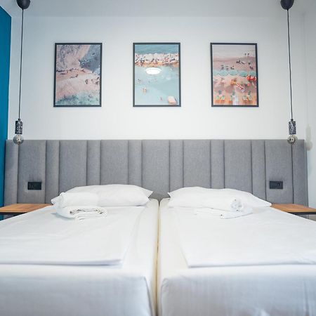 Hotel Miran Pirovac Exterior photo